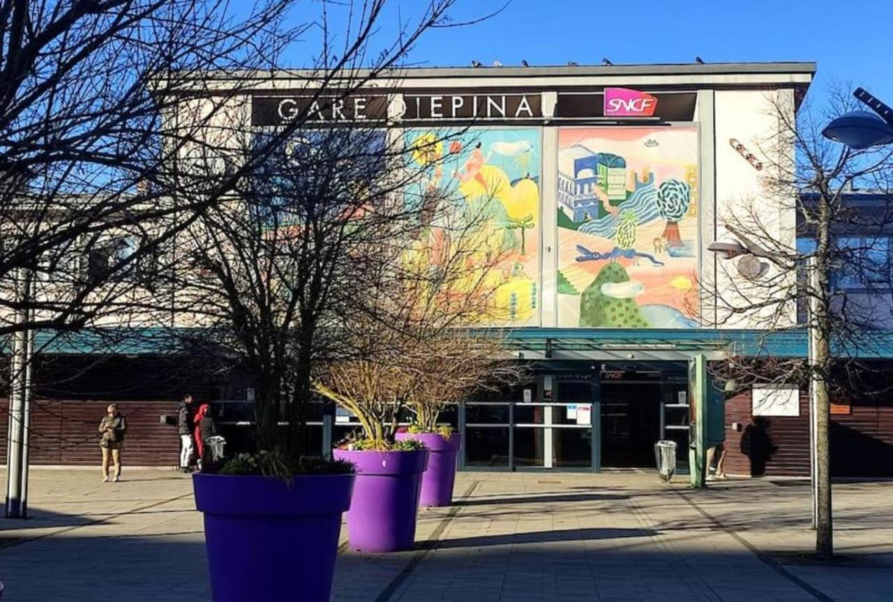 Logement Spacieux - Face A La Gare Et Centre-Ville เอปินาล ภายนอก รูปภาพ